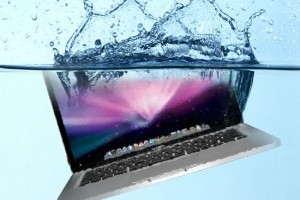 Что делать в случае залития ноутбука водой? - PC Doctor